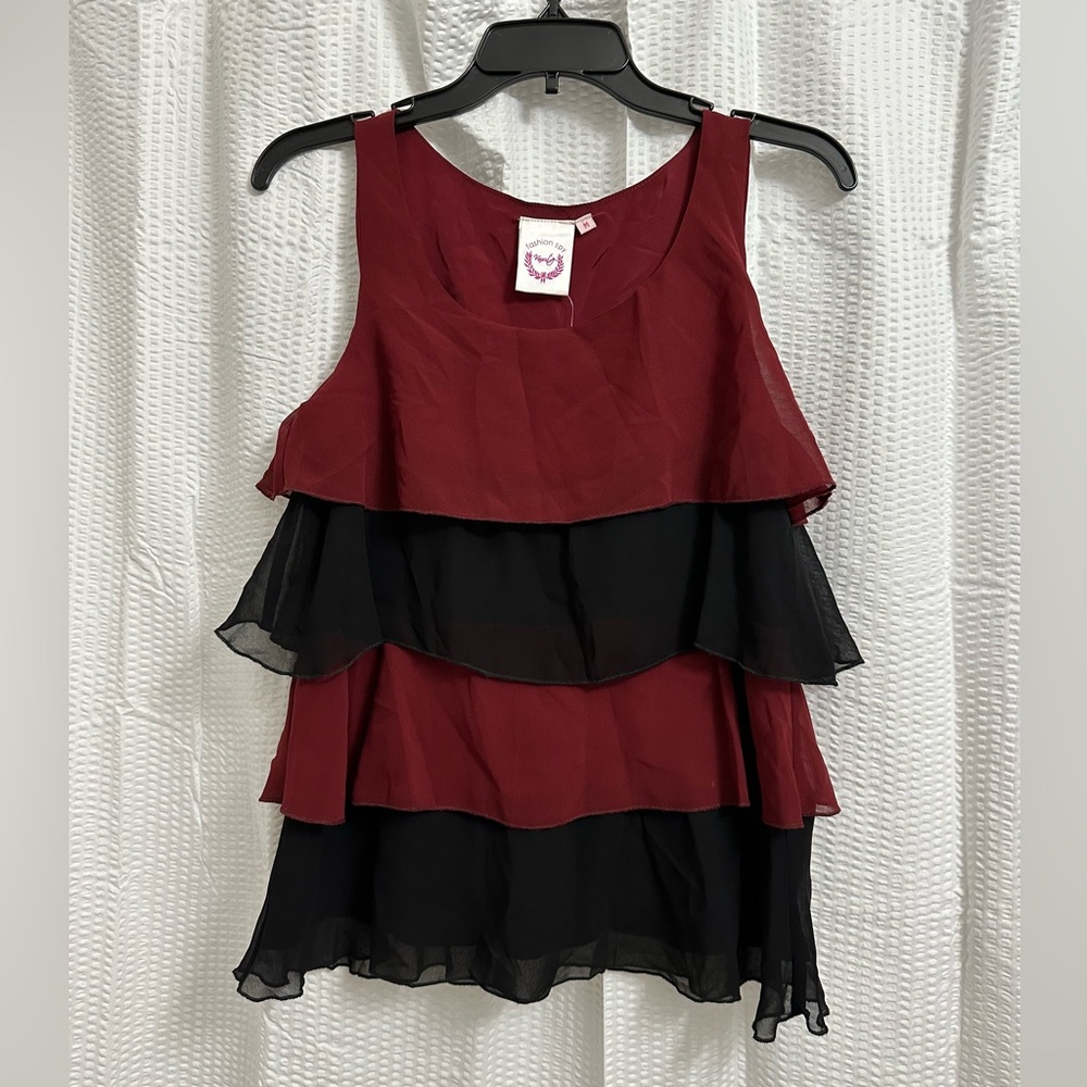 NWT Fashion Spy Varsity garnet and black ruffle sleeve less top
